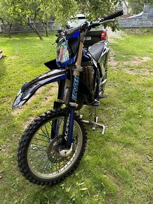 Yamaha YZ 125 - 3