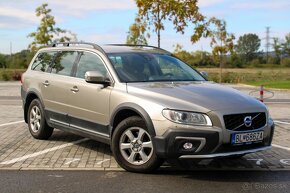 Volvo XC70 XC 70 D4 2.0L Drive-E Momentum Geartronic - 3