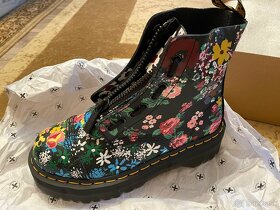 Dr. Martens platform boots - 3