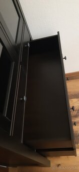 HEMNES IKEA knižnica, vitrína - 3