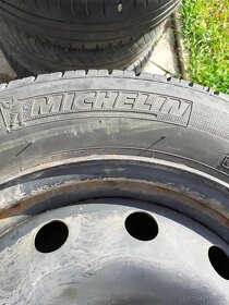 Predám na diskoch pneumatiky Michelin - 3