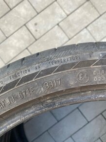 Continental 215/40 R18 - 3