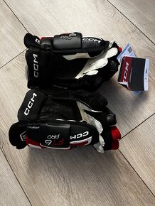 Hokejové rukavice BAUER a CCM - 3