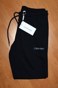 Pánske tepláky Calvin Klein - 3