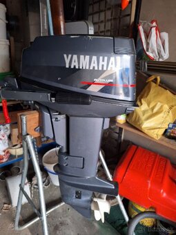 Yamaha 25hp Autolube 2 takt závesný motor Cln lodný motor - 3