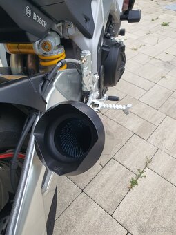 Aprilia RSV4, TUONO V4 - 3