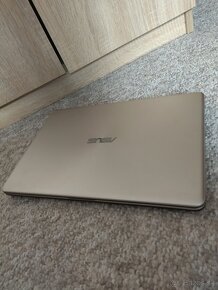 Asus vivobook - 3