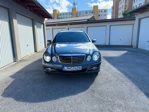 Mercedes E350 T model 4matic Avantgarde - 3