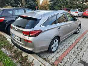 Hyundai i30 CW Kombi 1.6 CRDi 136 Style 7DCT - 3