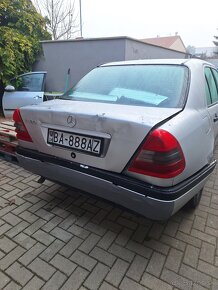 Mercedes C180 W202 - 3