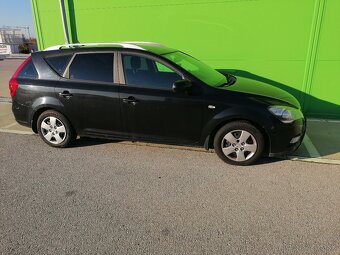 KIA Ceed 1.6crdi - 3