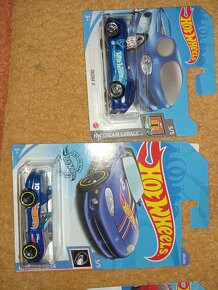 Autíčka Hot Wheels 1:64 - 3