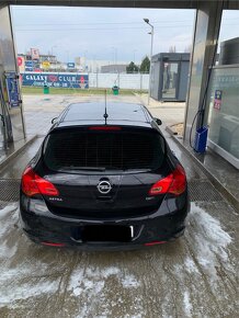 Možná výmena COMBI Predám Opel Astra J 1.7CDTi 92kW rok 2010 - 3