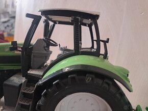 traktor deutzfahr+ rozmetadlo - 3