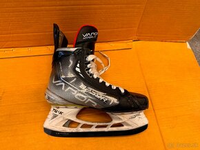 BRUSLE BAUER VAPOR HYPERLITE vel. 42/7 FIT 1 - 3