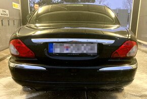 Jaguar X-Type Sedan 2.1 V6, 114 kW, Benzin - 3