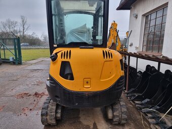 JCB 8026 3100mth (svahovka/vrták) - 3