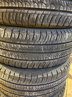 GoodYear efficient grip 215/60 R17 C 109/107H - 3