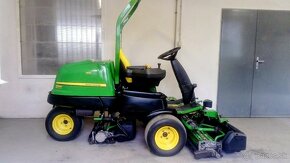 Vretenová kosačka John Deere 2500E - 3