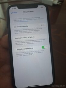 Predám iphone 11 black - 3