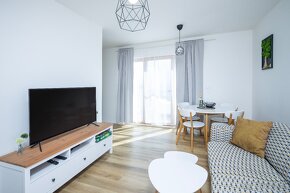 Exkluzívny 2 – izbový apartmán s krásnym výhľadom v projekte - 3