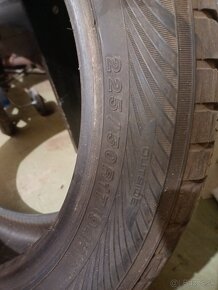 225/50r17 - 3