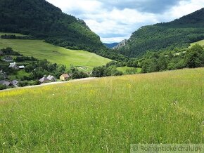 VÄČŠÍ POZEMOK S VÝHĽADOM NAD OBCOU ZÁSKALIE PRI POVAŽSKEJ - 3