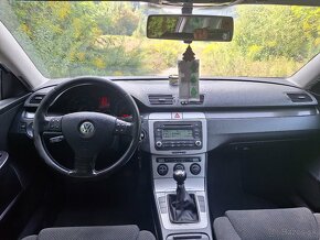 Predam VW Passat combi B6 2.0tdi 103kw 12/2005 - 3