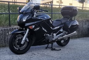 Yamaha FJR 1300 - 3