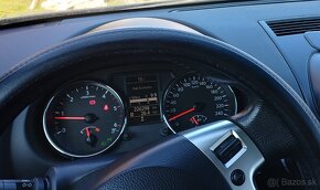 Nissan Qashqai 2.0 dCi  4x4 - 3