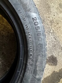 Continental  205/60 R17 H zimné - 3