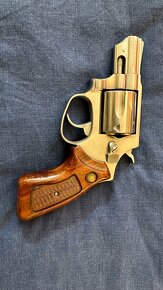 Revolver Taurus M 85 nerez, .38 Specisl - 3