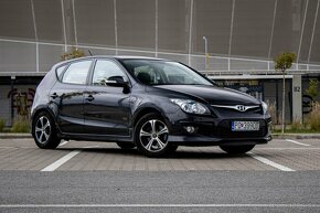 Hyundai i30 1.6 CRDi VGT Classic - 3