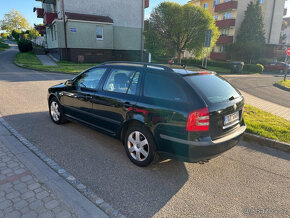 Škoda Octavia 2 combi 2,0 TDi DSG - 3