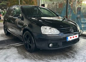 Volkswagen Golf 5 - 3