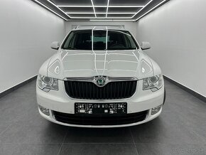 Superb Combi 2,0 TDI CR 4x4 170k Elegance M6 Webasto - 3