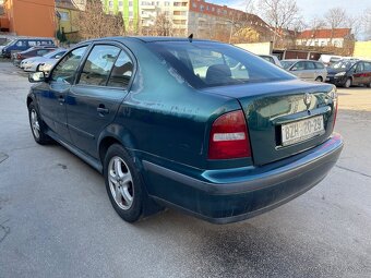 Škoda Octavia 1,8 V5 - 3