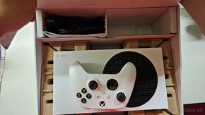 Xbox Series S 512GB - ako nový - 3