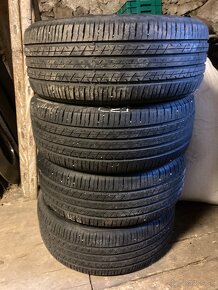 235/50 R18 - 3