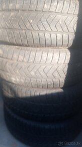 235/65R17 - 3