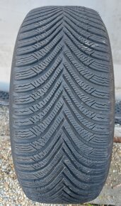 3 ks zimných pneumatík Michelin v rozmere 215/55 r17 - 3