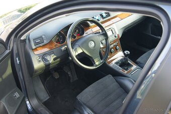 Volkswagen Passat - 3