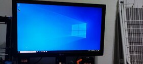 Pocitac Dell optiplex 3020 +24 " monitor philips - 3