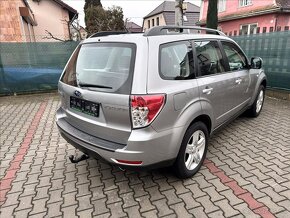 Subaru Forester 2.0 X 110kW 2010 92620km  COMFORT 1.majitel - 3