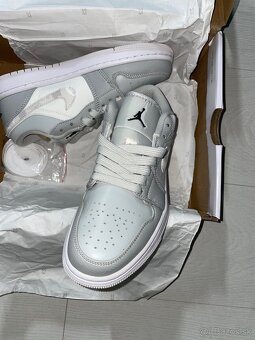 Jordan 1 Low Grey white - 3