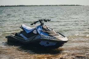 Vodný skúter Sea Doo SPARK TRIXX 2UP 90 na prenájom - 3