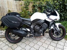 Yamaha fz1 - 3