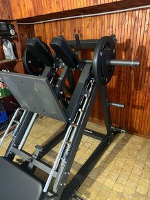 Posilňovací stroj na činky TRINFIT Leg press + Hack squat D7 - 3