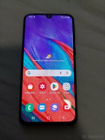 Samsung Galaxy A40 64 GB ČIERNY - 3