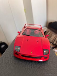 Ferrari F40 1987 red 1:18 Top Marques Collectibles - 3